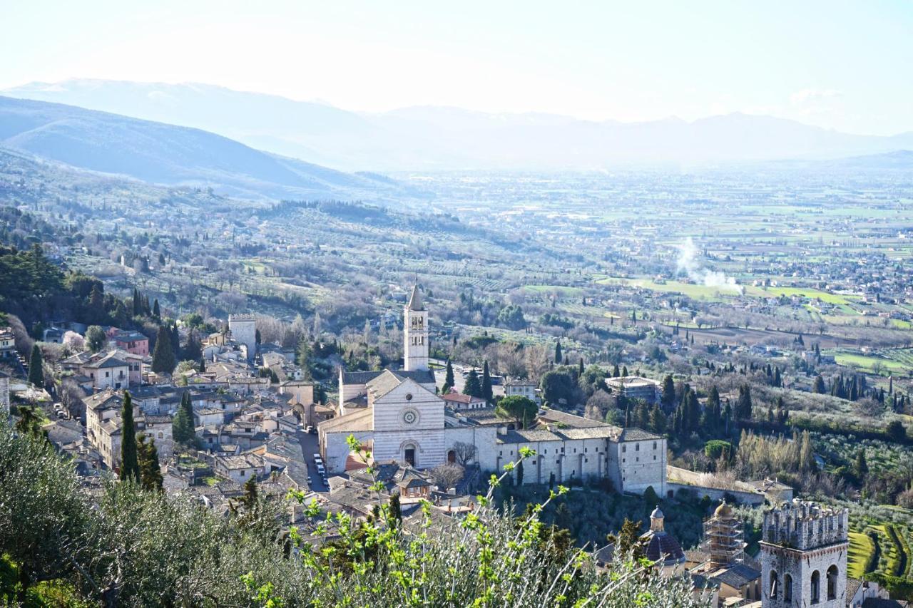 Апартаменты Ride The Beauty Assisi Centro Экстерьер фото